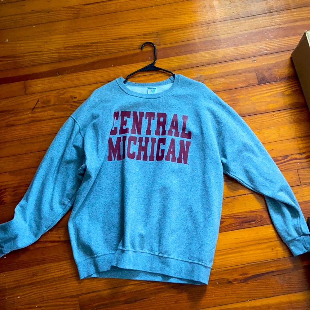 Central Michigan Sweater (XL)